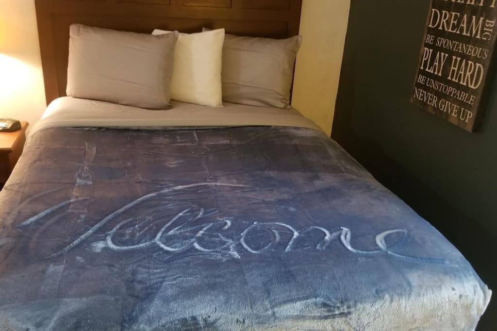 Osu King Bed 109 Wi-fi